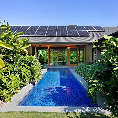 Yangaro Villa Airlie Beach Exteriör bild