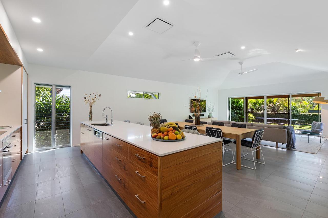 Yangaro Villa Airlie Beach Exteriör bild