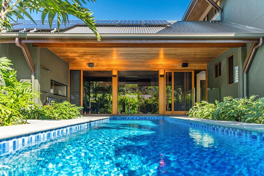 Yangaro Villa Airlie Beach Exteriör bild