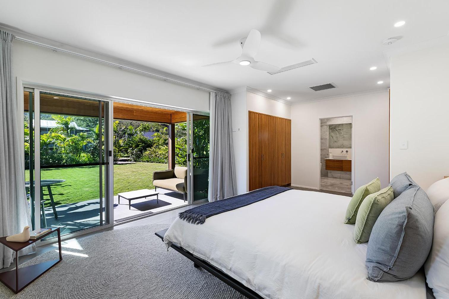 Yangaro Villa Airlie Beach Exteriör bild